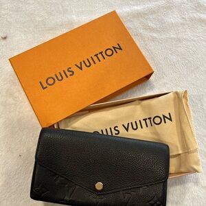 Louis Vuitton Black Sarah Wallet